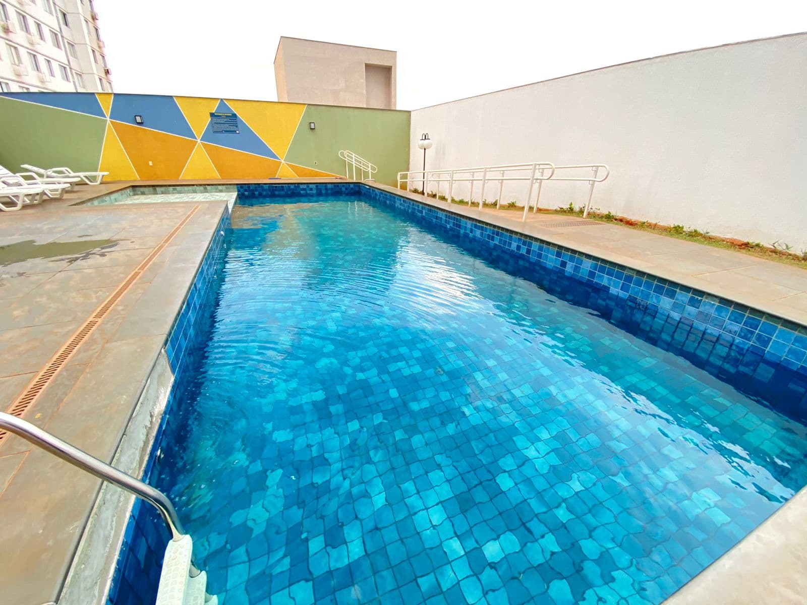 APARTAMENTO 2 QUARTOS, 1 SUÍTE - ELDORADO - RES. VIDA MILÃO