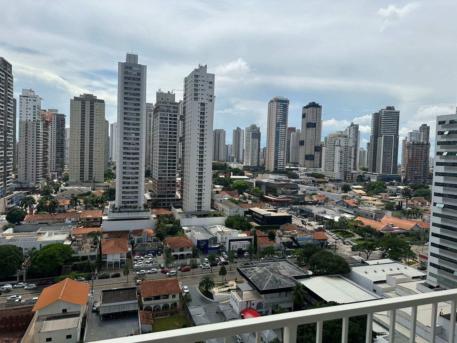 Apartamento 3 Quartos para Venda no Setor Bueno - Goiânia