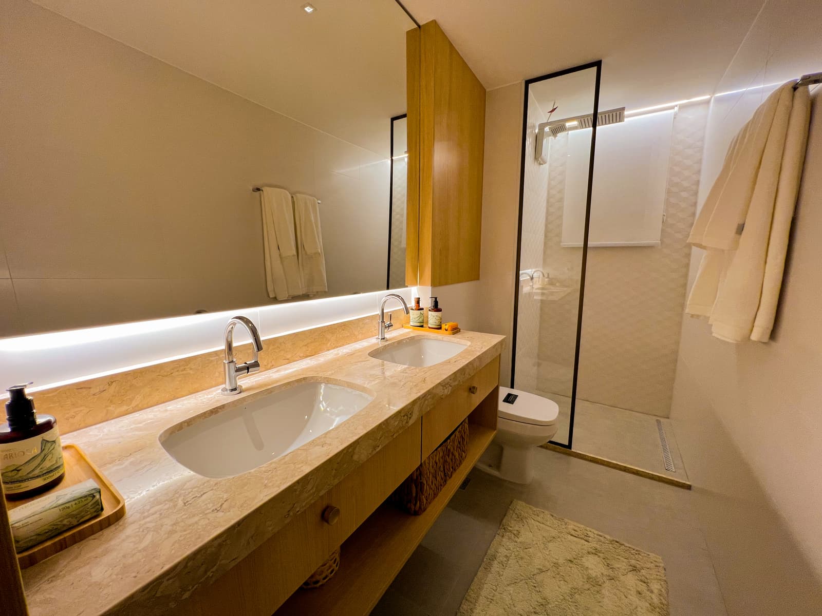 APARTAMENTO 3 SUITES NO SETOR MARISTA - NATTO BUENO