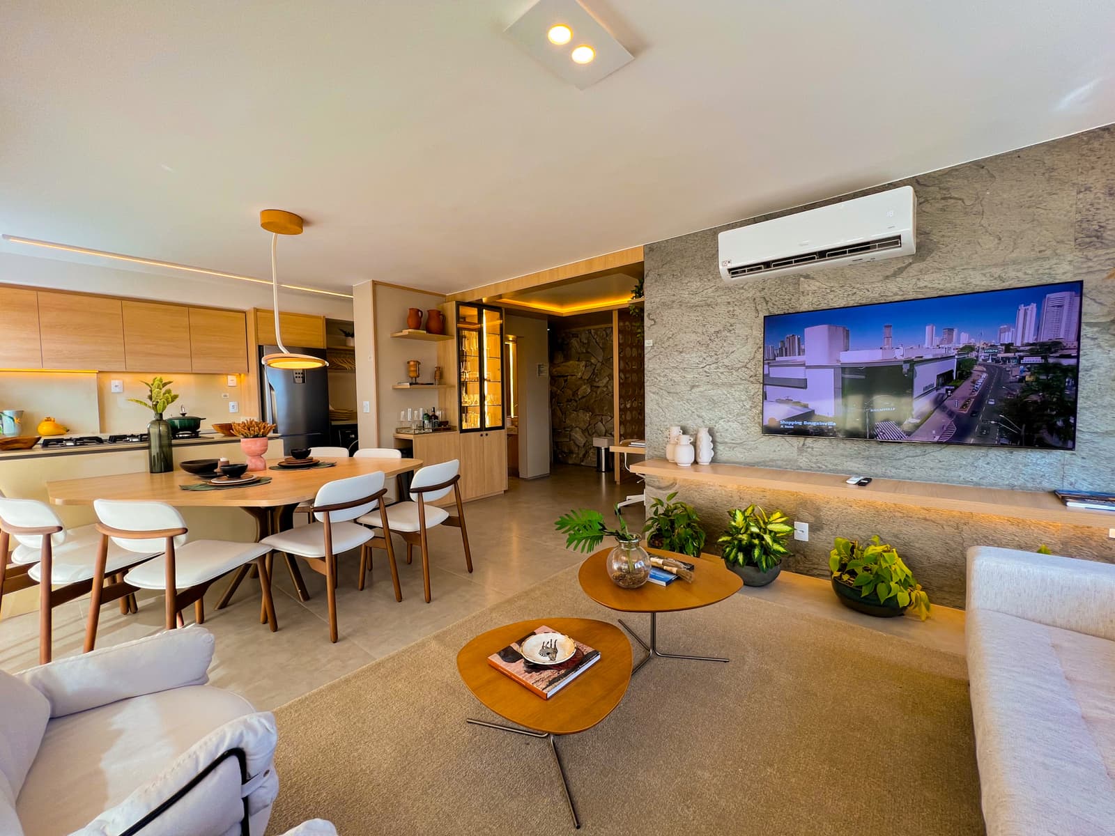 APARTAMENTO 3 SUITES NO SETOR MARISTA - NATTO BUENO