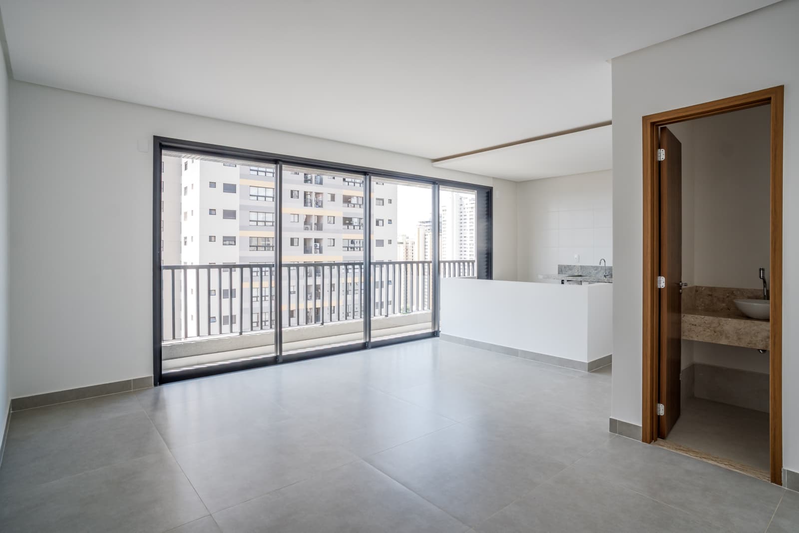 APARTAMENTO 3 SUITES PLENAS 02 VAGAS NO BUENO - SOHO BUENO