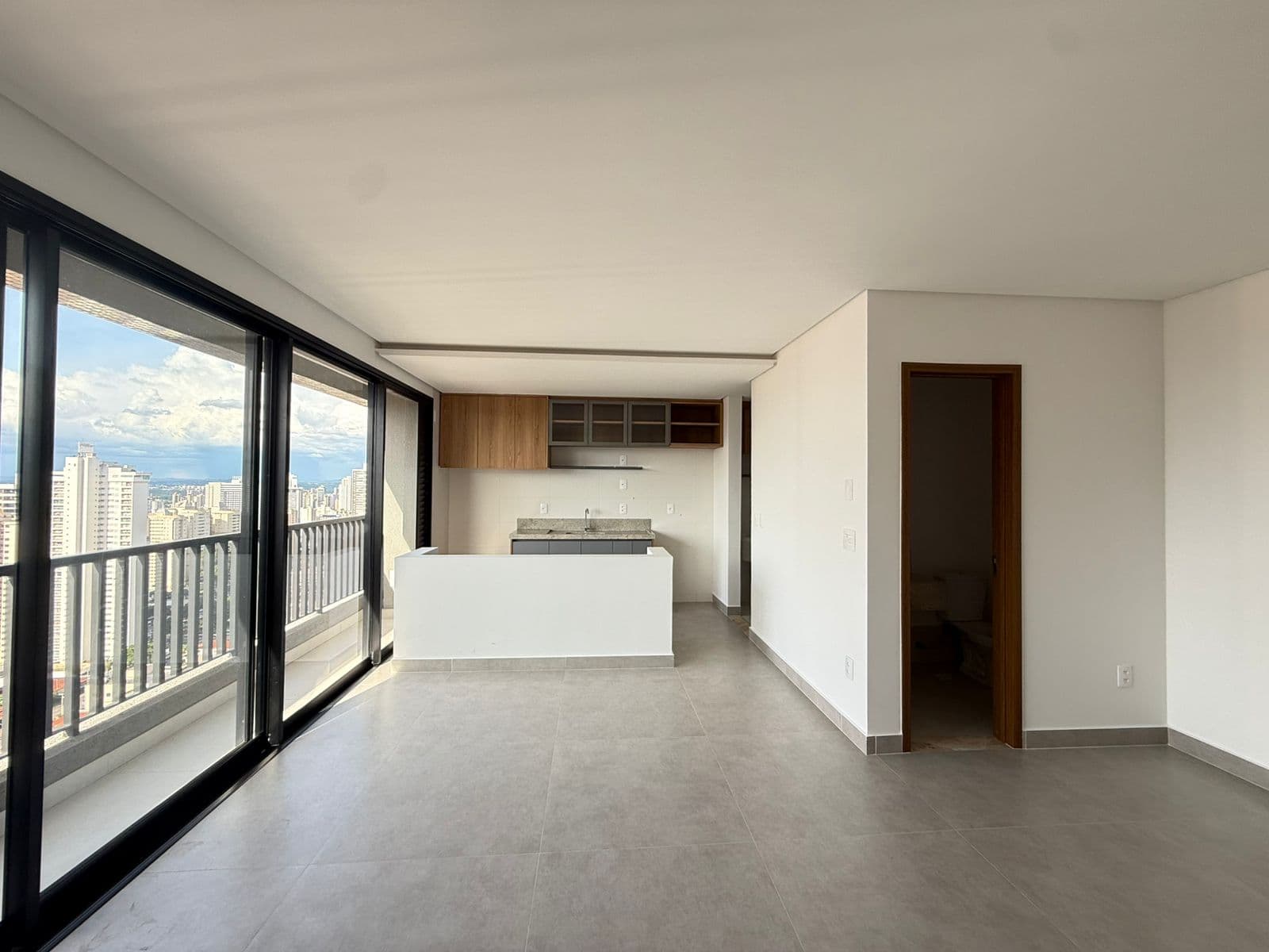 APARTAMENTO BUENO COM 3 SUITES 02 VAGAS - SOHO BUENO