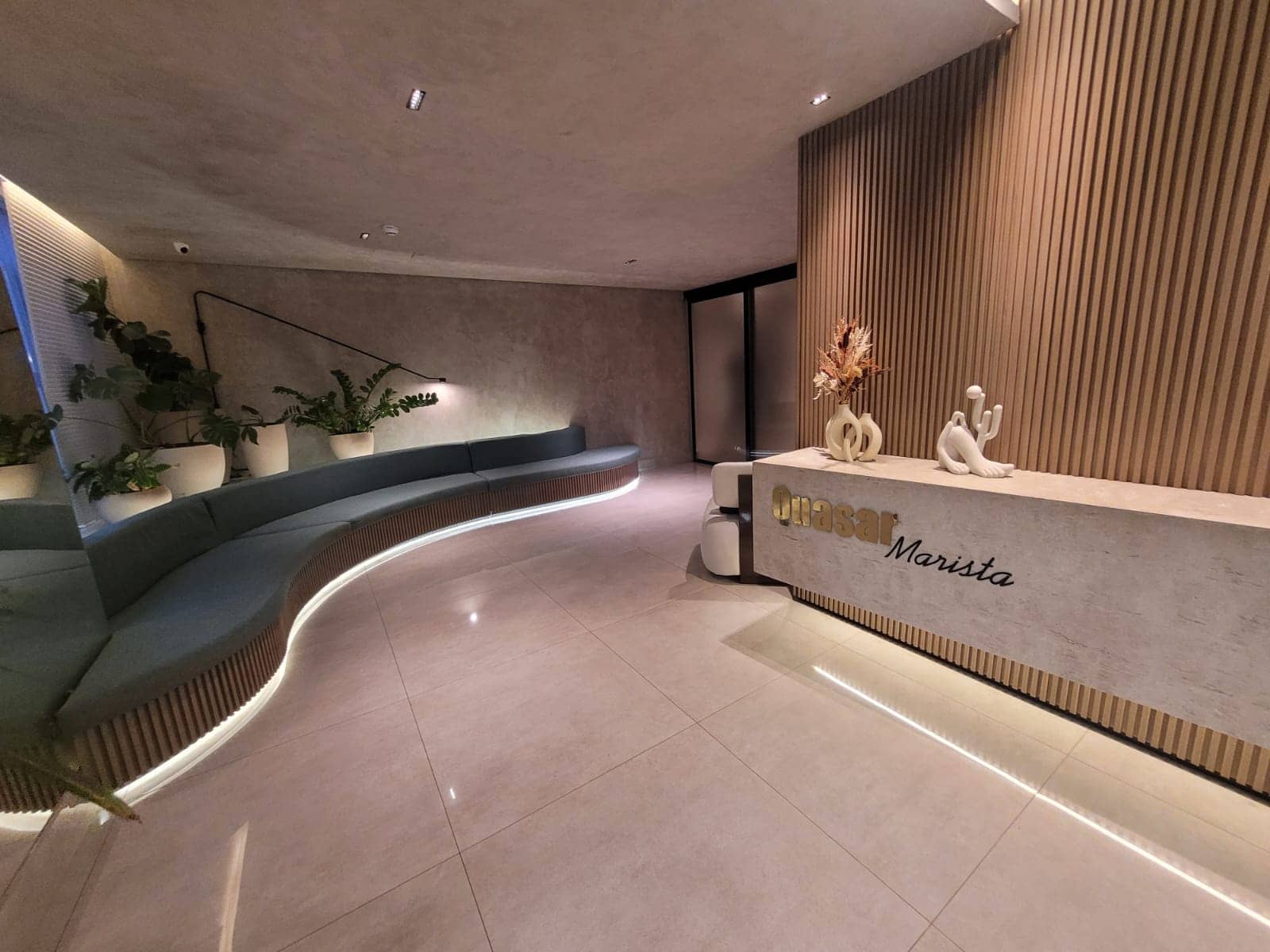 APARTAMENTO DUPLEX 2 SUITES NO MARISTA - QUASAR MARISTA