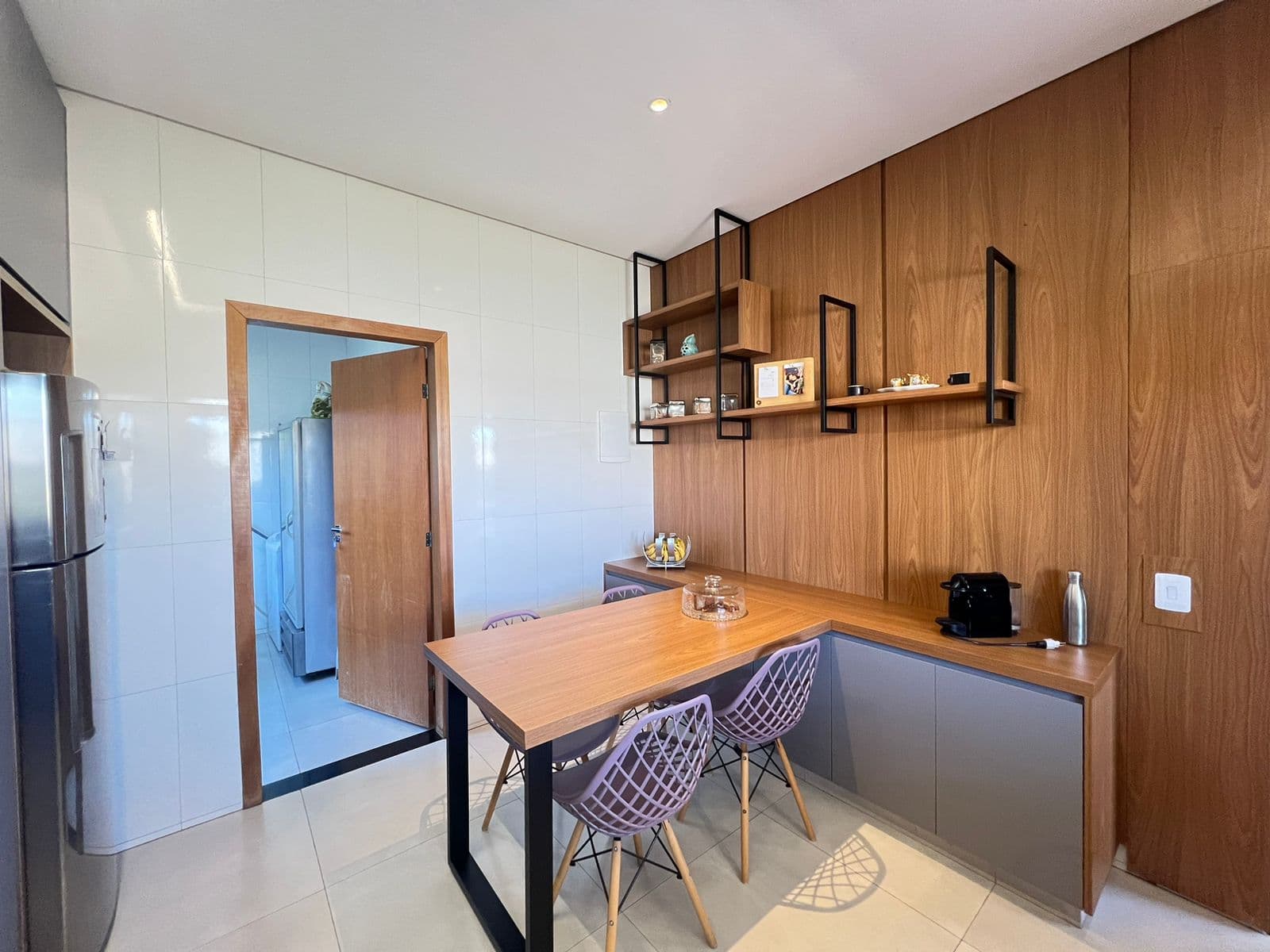 CASA 3 SUITES EM CONDOMINIO - SENADOR CANEDO - JARDINS BOLONHA