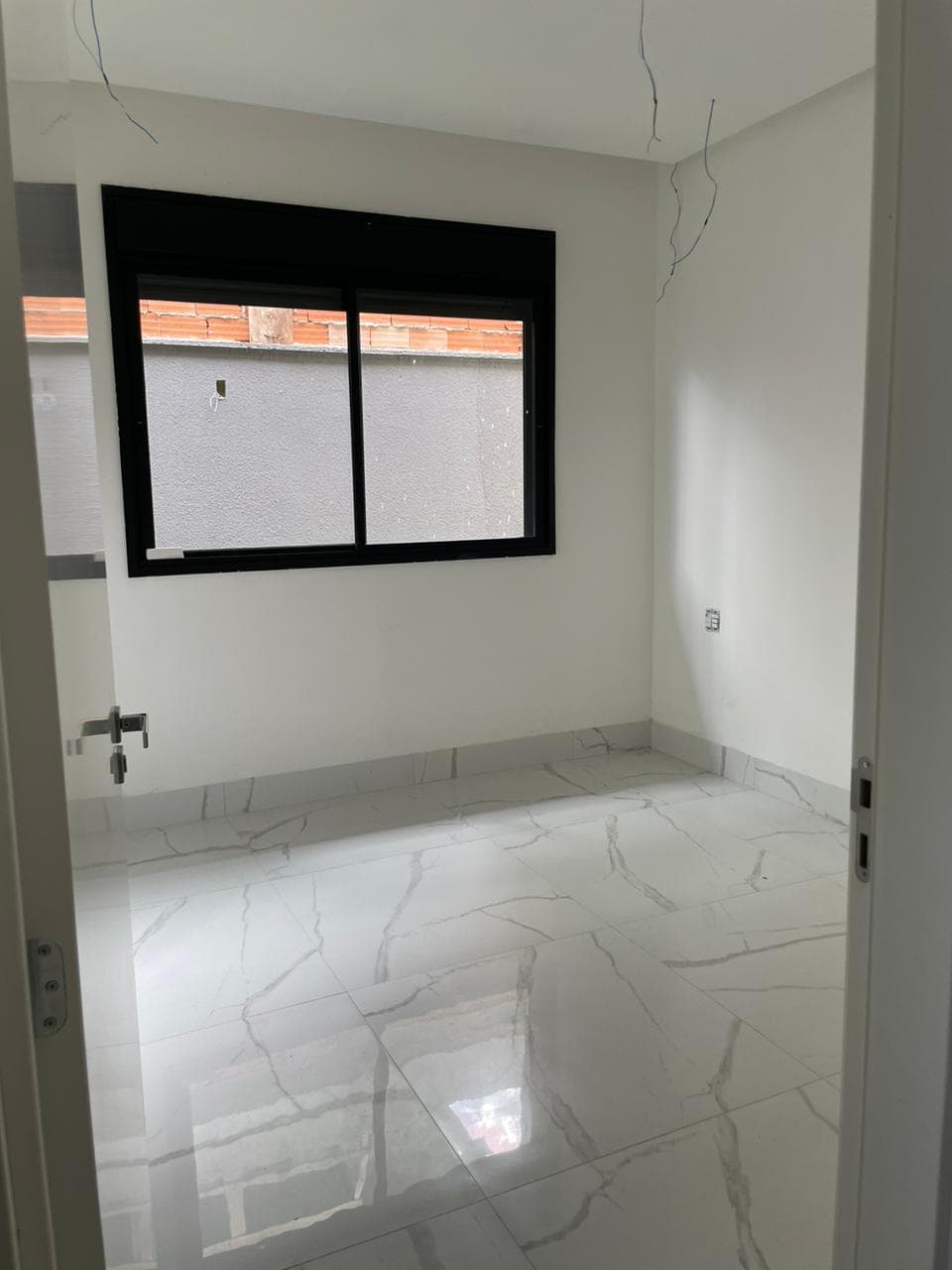 Casa Térrea em Condominio 4 suites plenas - Portal do Sol Garden